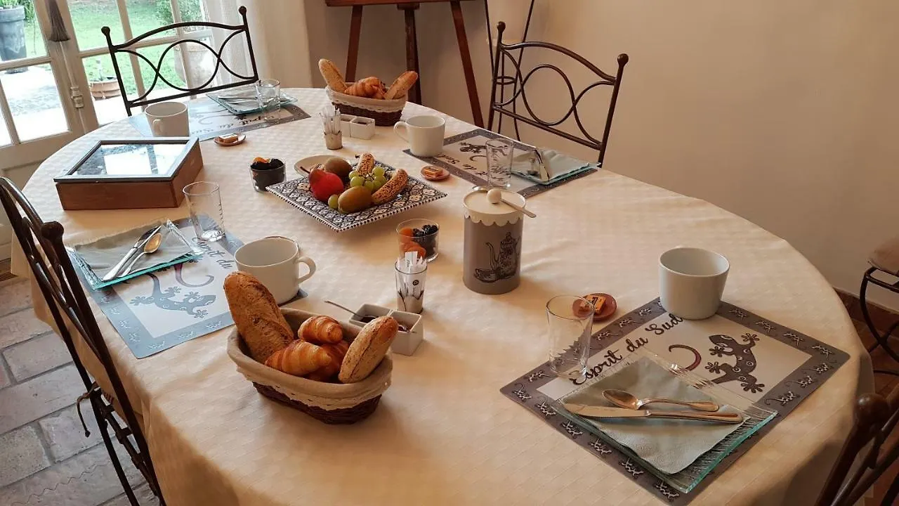 Bed and Breakfast La Douce Heure Mougins 0*,